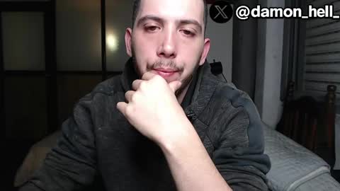 Snapshot of damon_hell chatting on May 3, 4:18 am Damon online show from May 3, 4:18 am