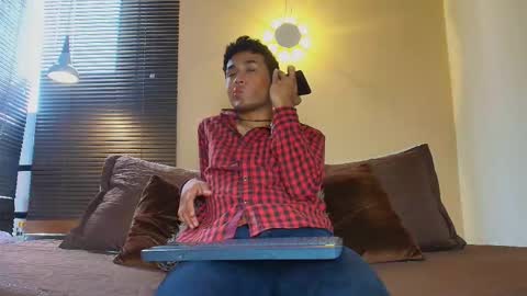 Snapshot of damon_salvarote_s chatting on February 14, 8:49 pm Damon Salvatore online show from February 14, 8:49 pm