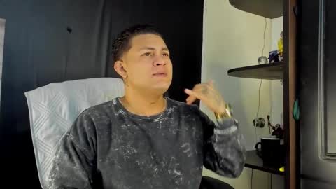 Snapshot of damon_storm chatting on March 2, 4:36 am DAMON online show from March 2, 4:36 am