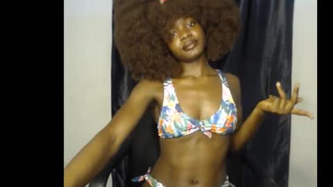 leah online show from November 12, 5:52 am