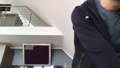 dan295899 online show from March 22, 10:51 am