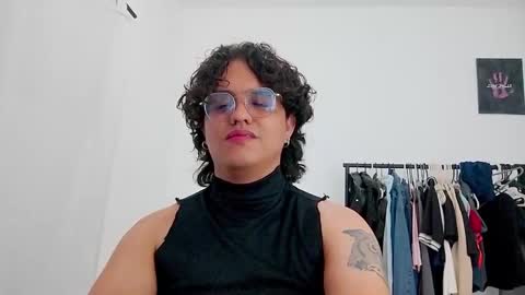 Diane Blosson online show from February 26, 3:05 am