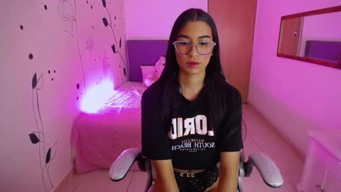 dana_paula online show from January 8, 11:43 am