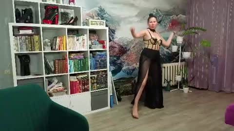 Dana online show from June 21, 3:47 pm