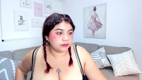 dana_sophiia online show from April 20, 11:57 am