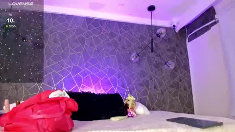    online show from March 29, 12:32 am