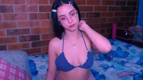 Snapshot of danaiisabella chatting on November 3, 1:19 am dana online show from November 3, 1:19 am