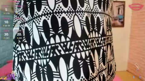 Snapshot of danamontana chatting on December 18, 2:34 pm danamontana online show from December 18, 2:34 pm