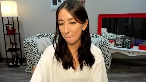 DanaRoges online show from June 5, 7:03 am