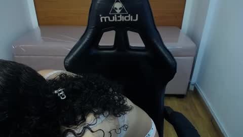 Snapshot of danatella_a chatting on September 27, 12:54 pm Danatella online show from September 27, 12:54 pm