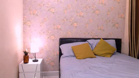 Snapshot of danavelvet chatting on February 18, 6:20 am D A N A online show from February 18, 6:20 am