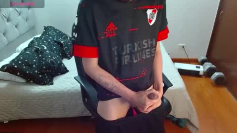 DANDY THOMAS    angeloo 666 online show from December 15, 8:46 pm