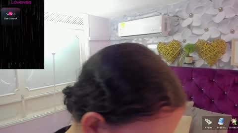 Snapshot of danee_19 chatting on February 1, 11:43 am Daniela online show from February 1, 11:43 am