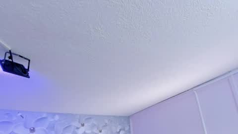 Daniela online show from March 20, 11:15 am