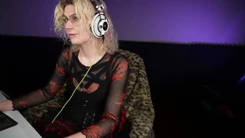 Danger Bones online show from September 21, 2:13 am