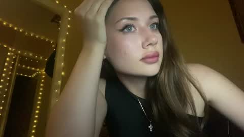Snapshot of dangerous_softness chatting on July 5, 6:59 pm dangerous_softness online show from July 5, 6:59 pm