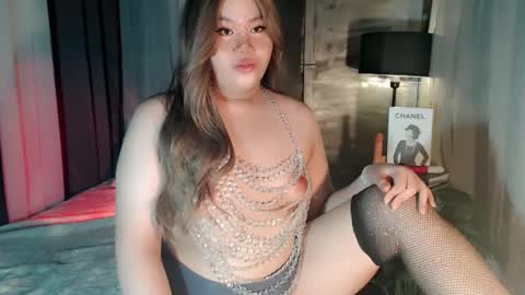 Snapshot of dangerous_womanxx chatting on February 10, 8:31 am Ms. K online show from February 10, 8:31 am