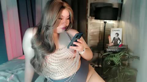 Snapshot of dangerous_womanxx chatting on February 11, 9:35 pm Ms. K online show from February 11, 9:35 pm