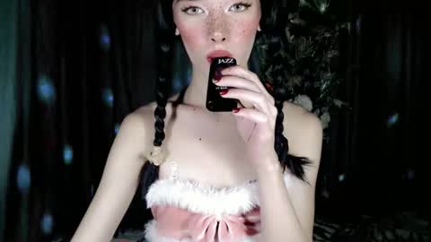 Nica online show from January 16, 4:00 pm