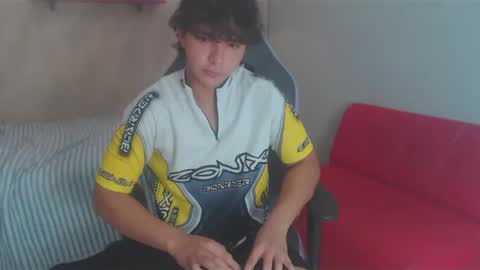 Snapshot of dani_cumboy chatting on December 31, 8:23 pm dani_cumboy online show from December 31, 8:23 pm