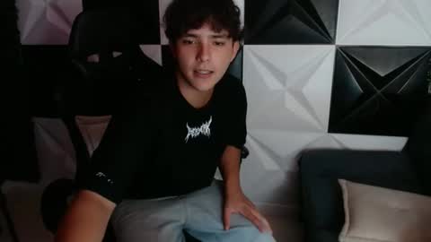 Snapshot of dani_cumboy chatting on January 8, 5:27 am dani_cumboy online show from January 8, 5:27 am