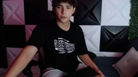 Snapshot of dani_cumboy chatting on January 12, 3:28 am dani_cumboy online show from January 12, 3:28 am