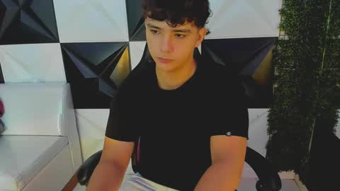 Snapshot of dani_cumboy chatting on September 20, 1:23 pm dani_cumboy online show from September 20, 1:23 pm