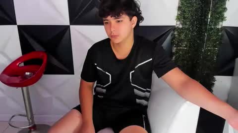 Snapshot of dani_cumboy chatting on October 30, 2:29 pm dani_cumboy online show from October 30, 2:29 pm