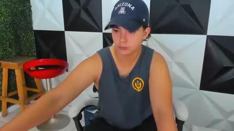 Snapshot of dani_cumboy chatting on November 16, 2:11 pm dani_cumboy online show from November 16, 2:11 pm