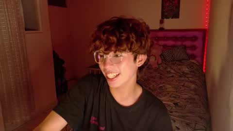 Snapshot of dani_dancer chatting on January 9, 12:24 am Dani Dancer online show from January 9, 12:24 am