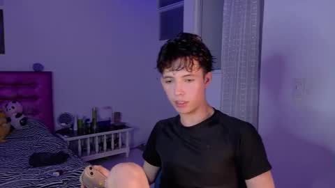 Snapshot of dani_dancer chatting on February 7, 11:08 pm Dani Dancer online show from February 7, 11:08 pm