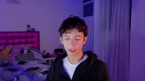 Snapshot of dani_dancer chatting on March 3, 12:39 am Dani Dancer online show from March 3, 12:39 am