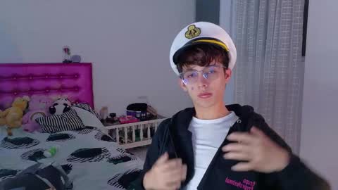 Snapshot of dani_dancer chatting on March 4, 12:16 am Dani Dancer online show from March 4, 12:16 am