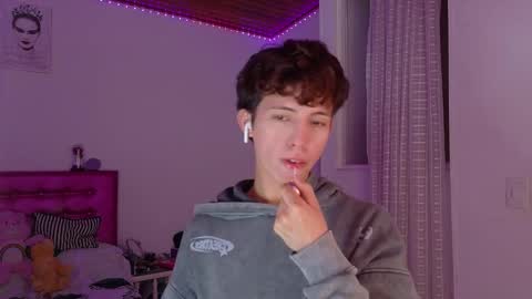 Snapshot of dani_dancer chatting on March 7, 12:07 am Dani Dancer online show from March 7, 12:07 am