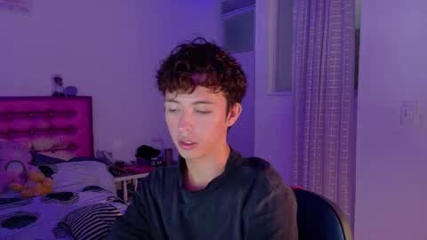 Snapshot of dani_dancer chatting on March 7, 11:02 pm Dani Dancer online show from March 7, 11:02 pm