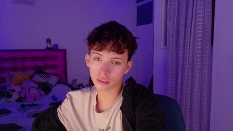 Snapshot of dani_dancer chatting on March 13, 1:01 am Dani Dancer online show from March 13, 1:01 am