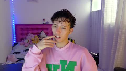 Snapshot of dani_dancer chatting on March 20, 9:08 pm Dani Dancer online show from March 20, 9:08 pm