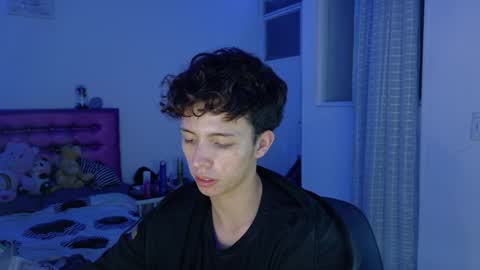 Snapshot of dani_dancer chatting on March 29, 2:44 am Dani Dancer online show from March 29, 2:44 am