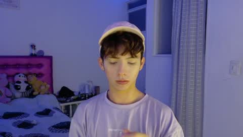 Snapshot of dani_dancer chatting on April 1, 1:06 am Dani Dancer online show from April 1, 1:06 am