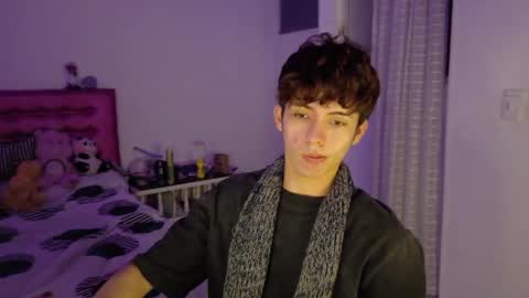 Snapshot of dani_dancer chatting on April 12, 2:16 am Dani Dancer online show from April 12, 2:16 am