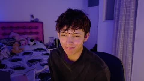 Snapshot of dani_dancer chatting on April 12, 11:10 pm Dani Dancer online show from April 12, 11:10 pm