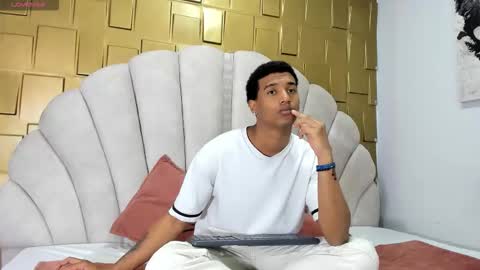 Snapshot of dani_dick_ chatting on September 16, 2:34 am Daniel online show from September 16, 2:34 am