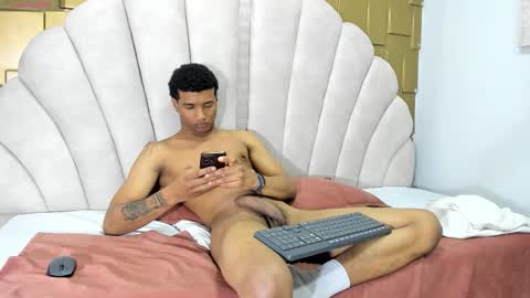 Snapshot of dani_dick_ chatting on October 20, 2:06 pm Daniel online show from October 20, 2:06 pm