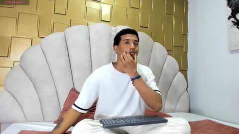 Snapshot of dani_dick_ chatting on October 22, 3:07 am Daniel online show from October 22, 3:07 am