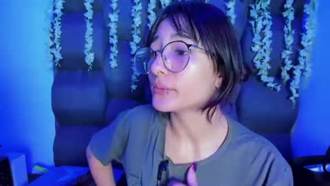 dani_dream online show from July 17, 2:45 pm