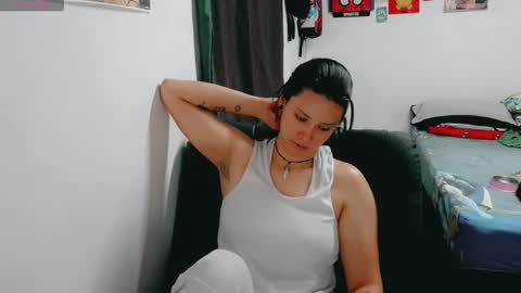 dani y jocelyn online show from October 12, 7:35 pm