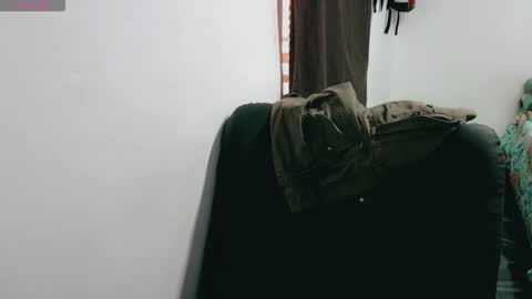 dani y jocelyn online show from October 22, 7:35 pm