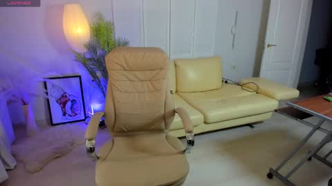 dani_kittys online show from June 2, 6:48 am
