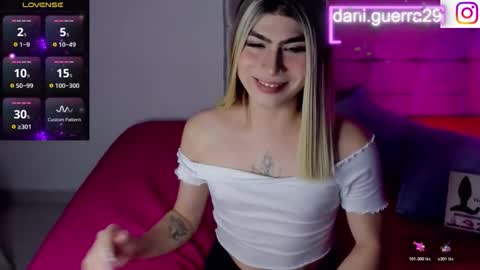 dani online show from December 3, 3:36 am