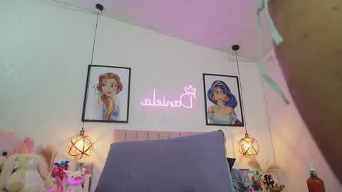 Snapshot of dani_parkerr chatting on January 31, 7:11 pm online show from January 31, 7:11 pm